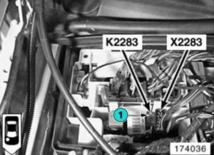 BMW X5 – fuse box diagram – engine compartment
